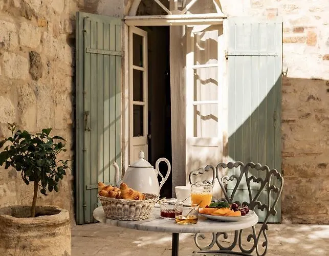 La Fugue, Demeure Historique Proche De Uzes,nimes,cevennes Brignon